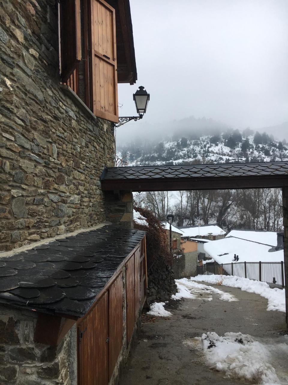 La Caseta De Queixans Con Chimenea Puigcerdà Extérieur photo